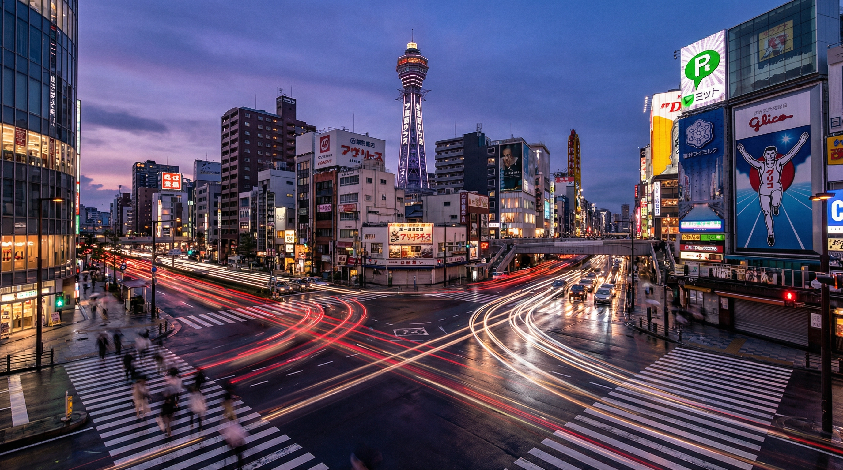 Long exposure of a busy Osaka intersection at dusk